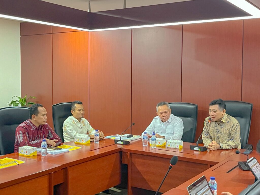 KUNJUNGAN KERJA BUPATI SIGI KE DEPUTI KEWILAYAHAN BAPPENAS RI BAHAS PROGRAM STRATEGIS DAERAH