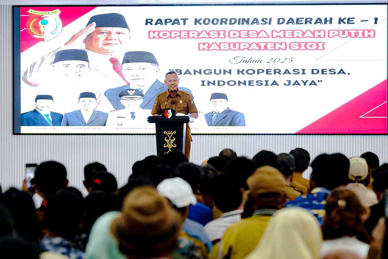 BUPATI SIGI BUKA RAKORDA I KOPERASI DESA MERAH PUTIH TAHUN 2025